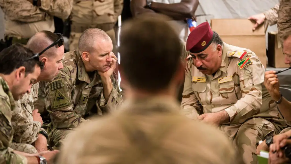 CJTF-OIR's Maj. Gen. Robert P. White and Iraqi army Staff Maj. Gen. Qassim Al Mehmedy