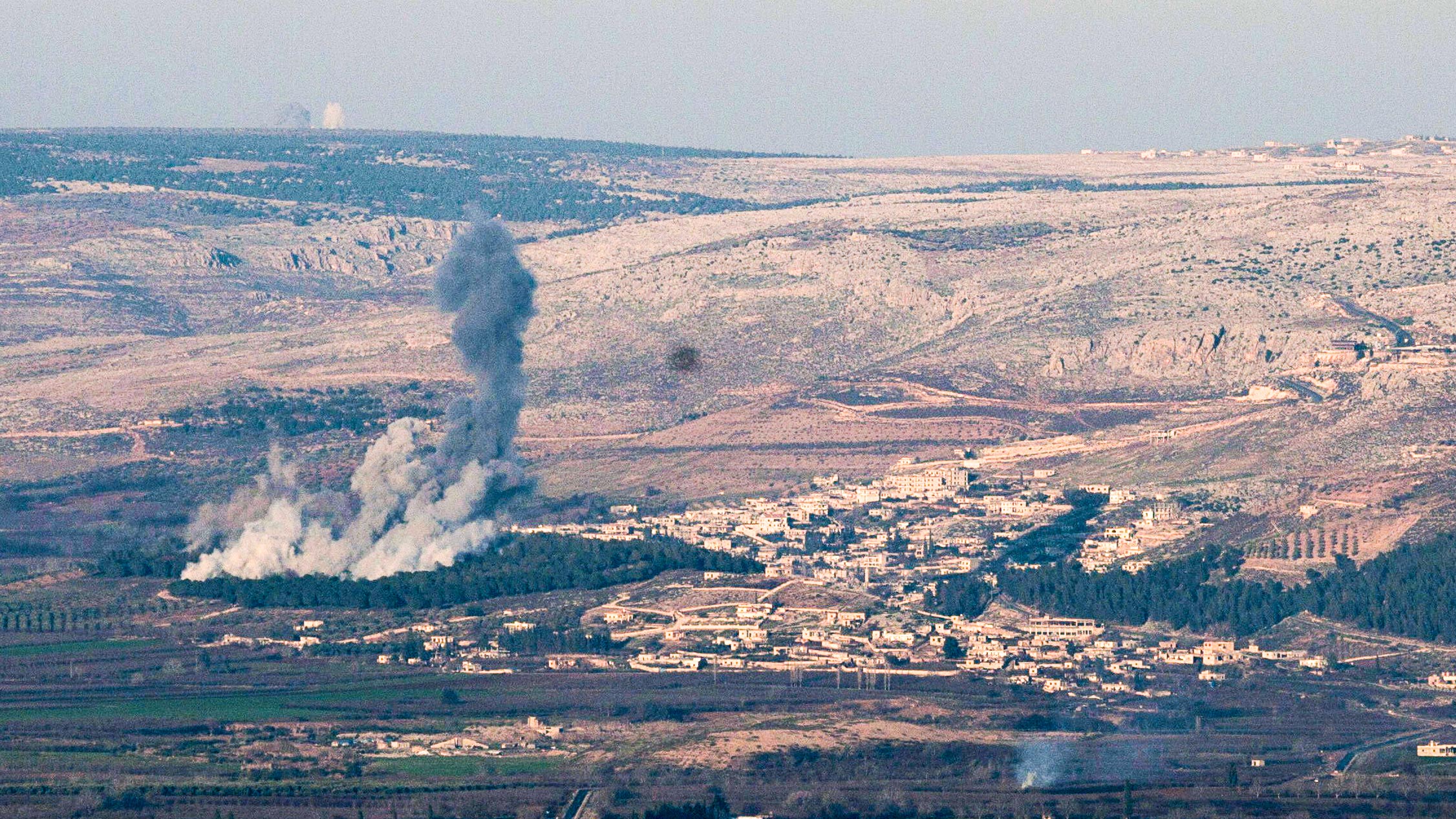 Bombs hit Efrin, Syria