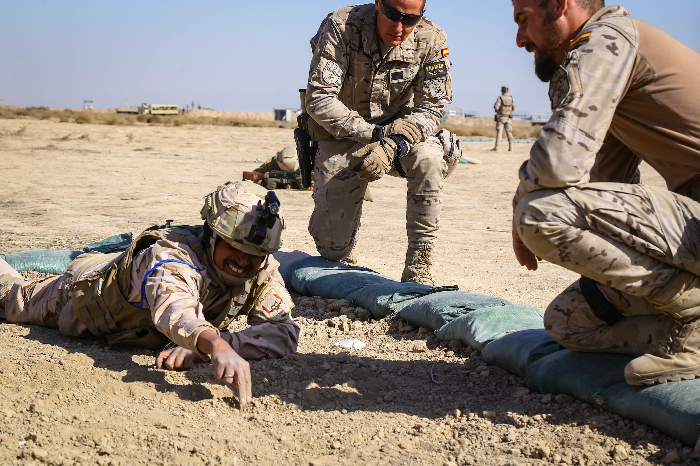 Iraqi soldiers train with NATO advisors in Iraq