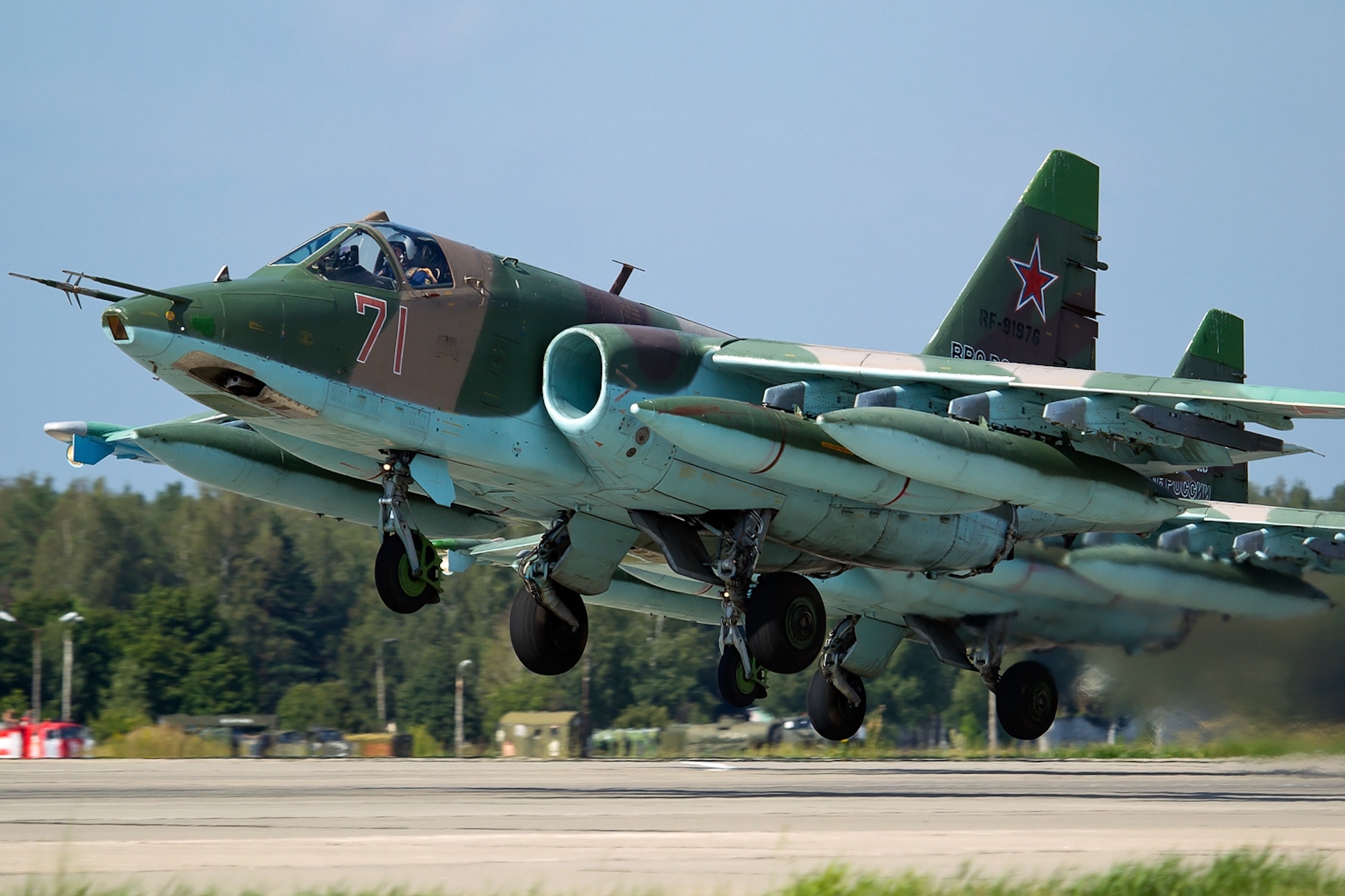Russian Su-25 ground attack aircraft shot down in Idlib, Syria