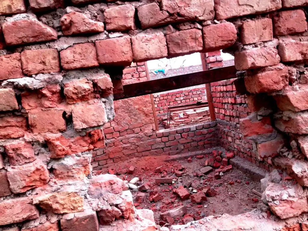 Mortar shell damage in Kashmir