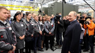 Putin meeting with Kalashnikov Concern employees