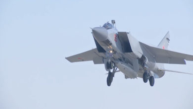 Russia MiG-31 carrying Kinzhal hypersonic missile