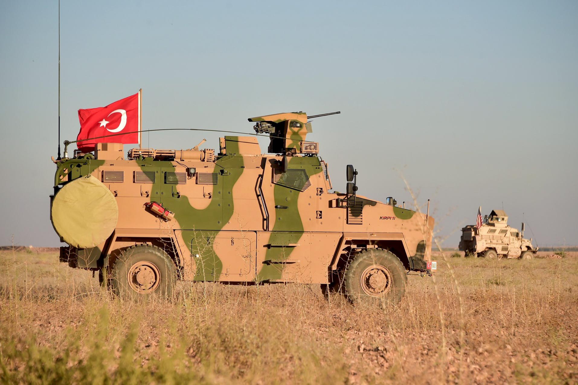 Turkish and US military vehicles apparently near Manbij, Syria
