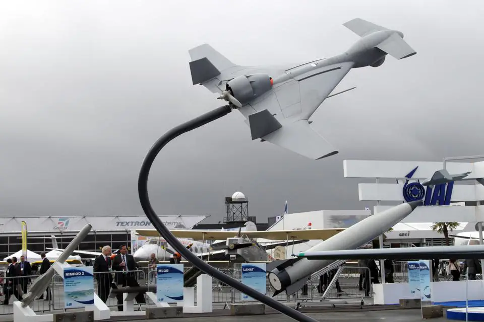 日本は島の防衛のために「数百」の神風無人機を計画している：報告