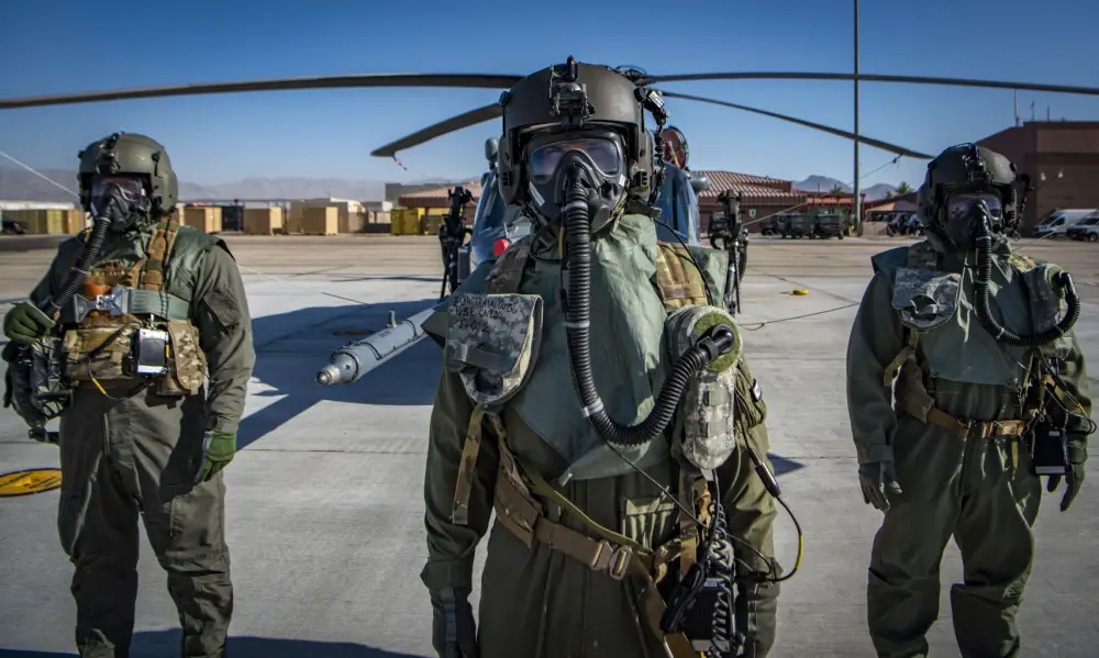 Air Force Tests New Sυits to Protect Aircrew from Biological, Chemical ...