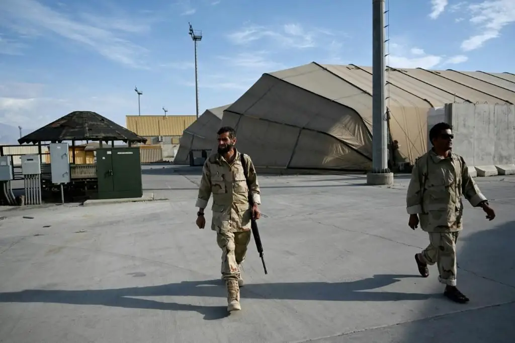 Afghan Army soldiers at Bagram air base after the departure of all US and NATO troops, some 70 kilometers north of Kabul, on July 5, 2021