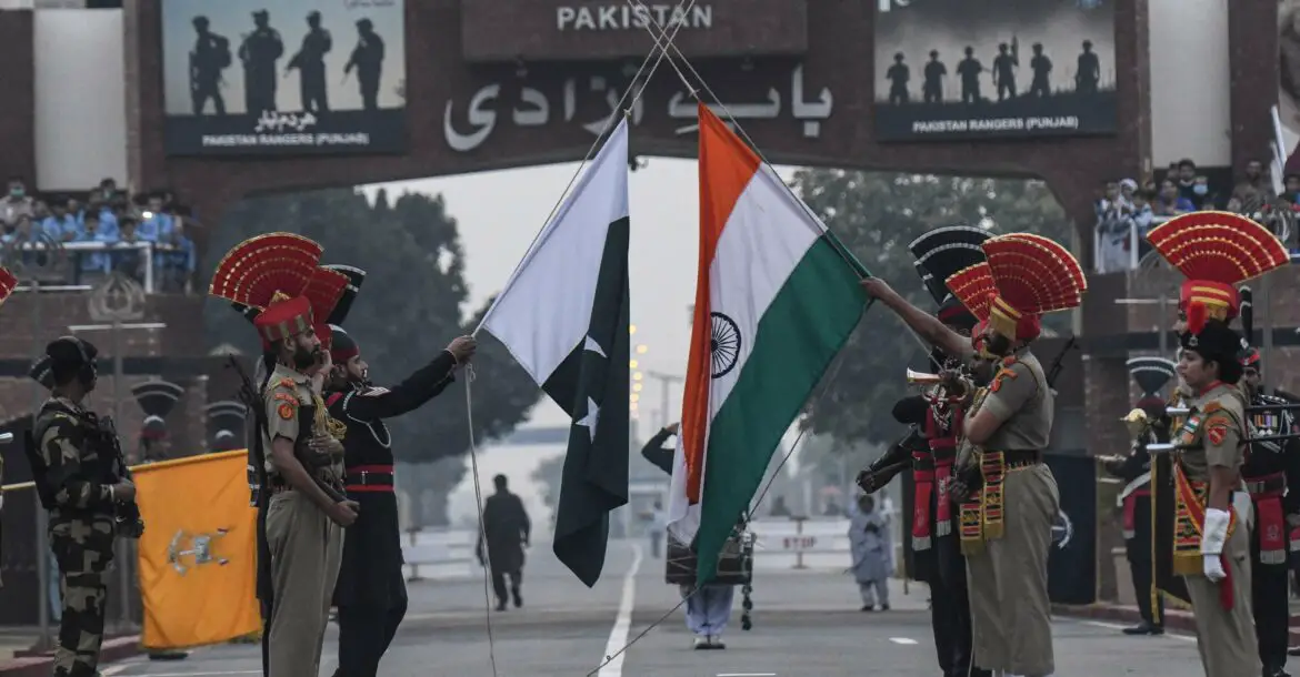 Indian and Pakistani border forces