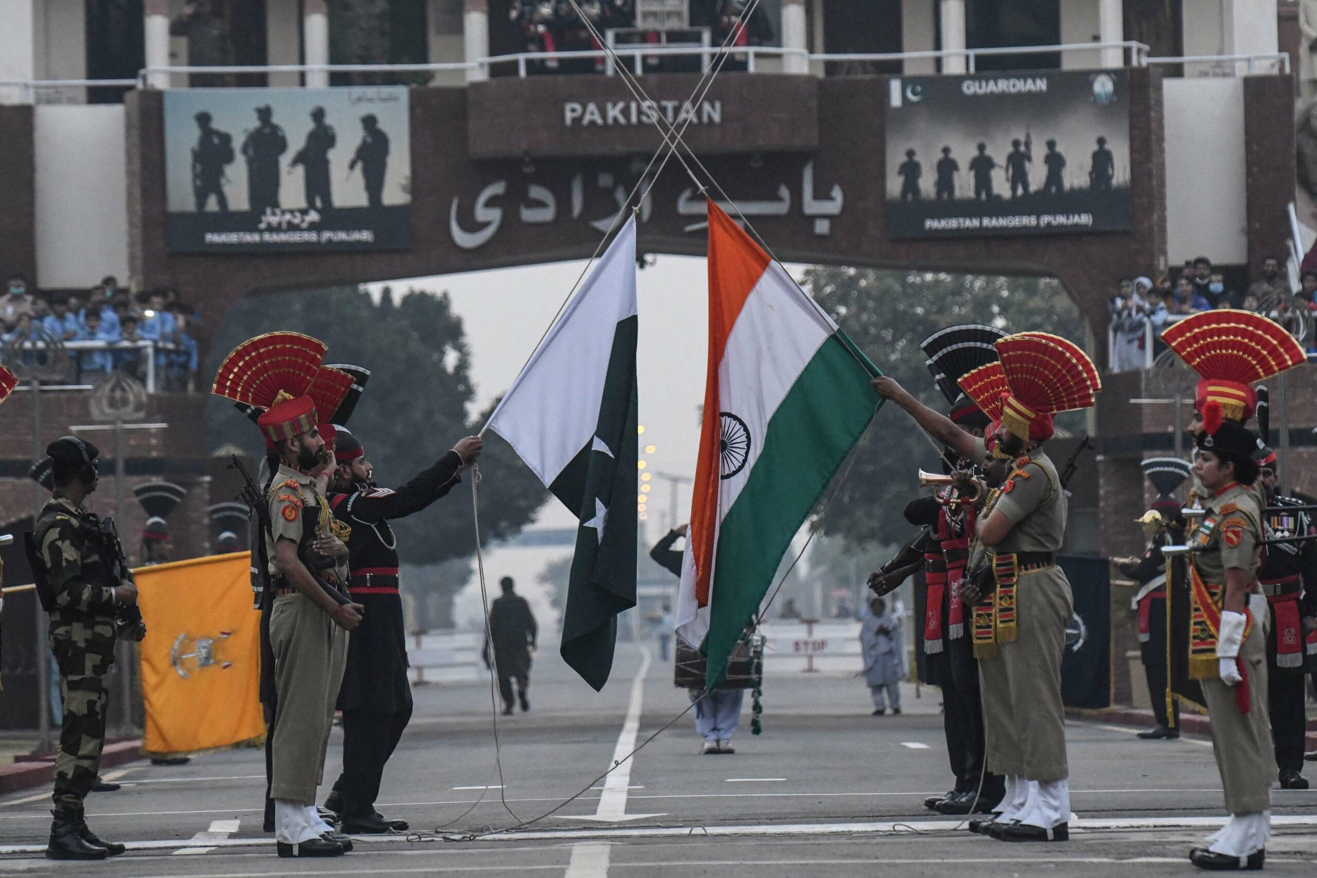 Indian and Pakistani border forces