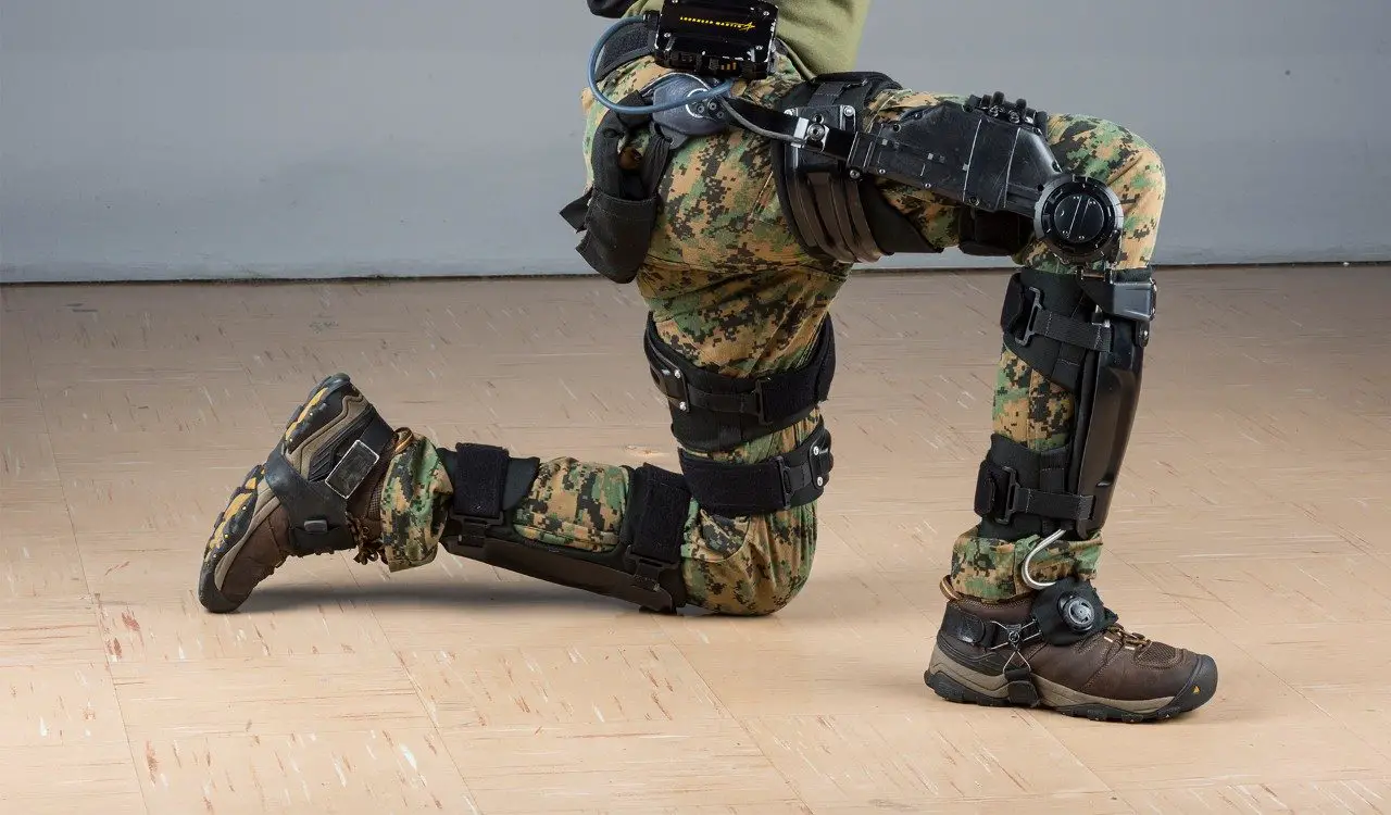 combat exoskeleton suit