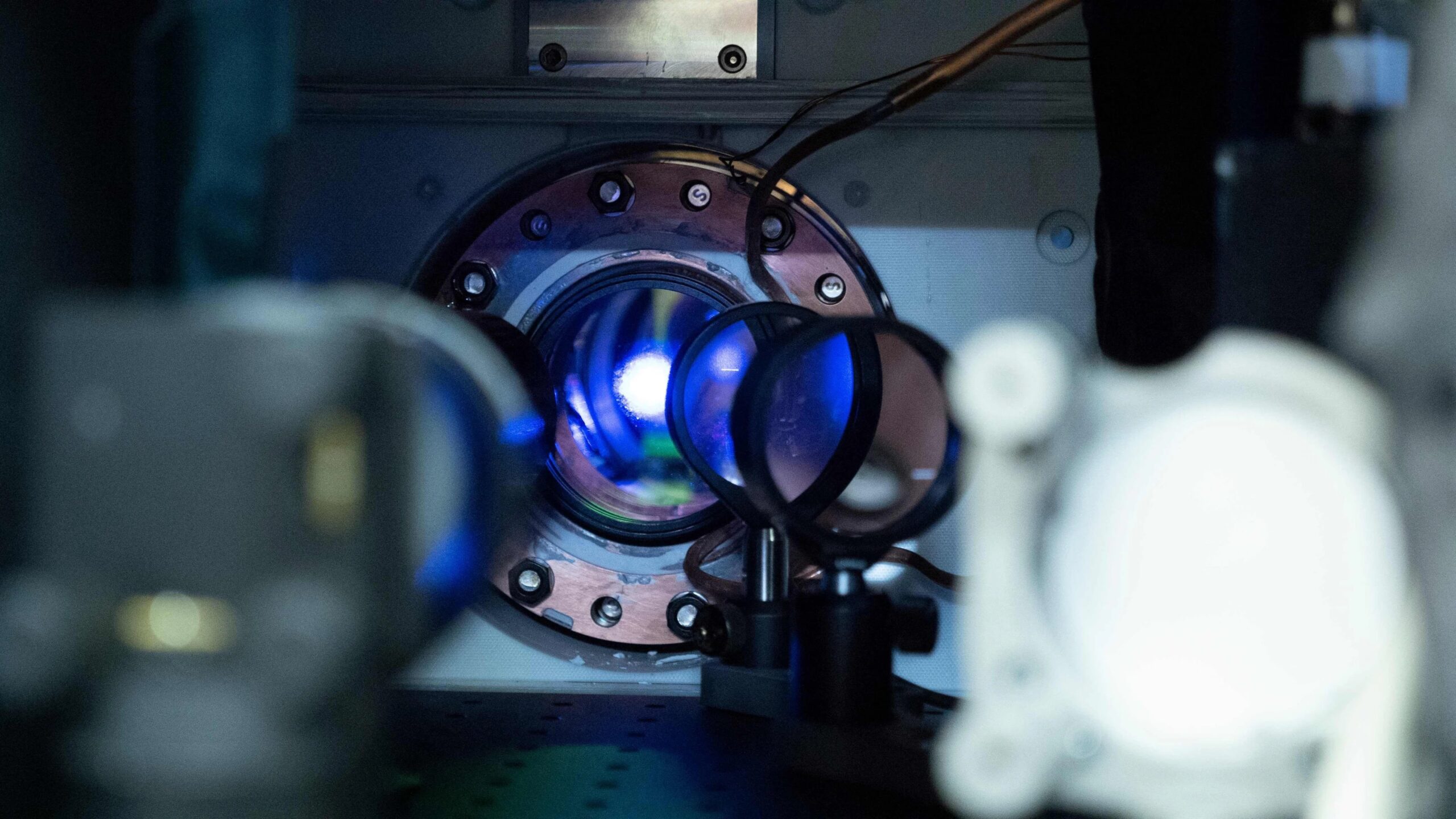 Thales et Syrlinks vont développer des horloges atomiques de nouvelle génération pour la France