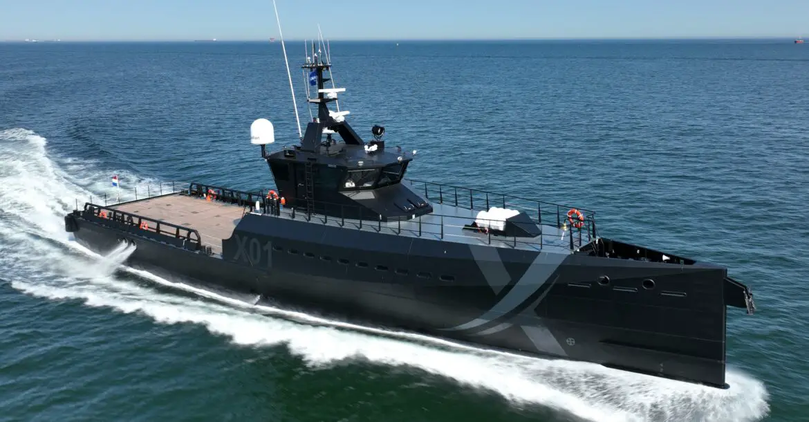 UK’s Royal Navy ‘NavyX’ innovation team's modified Damen Fast Crew Supplier (FCS) 4008 named XV Patrick Blackett