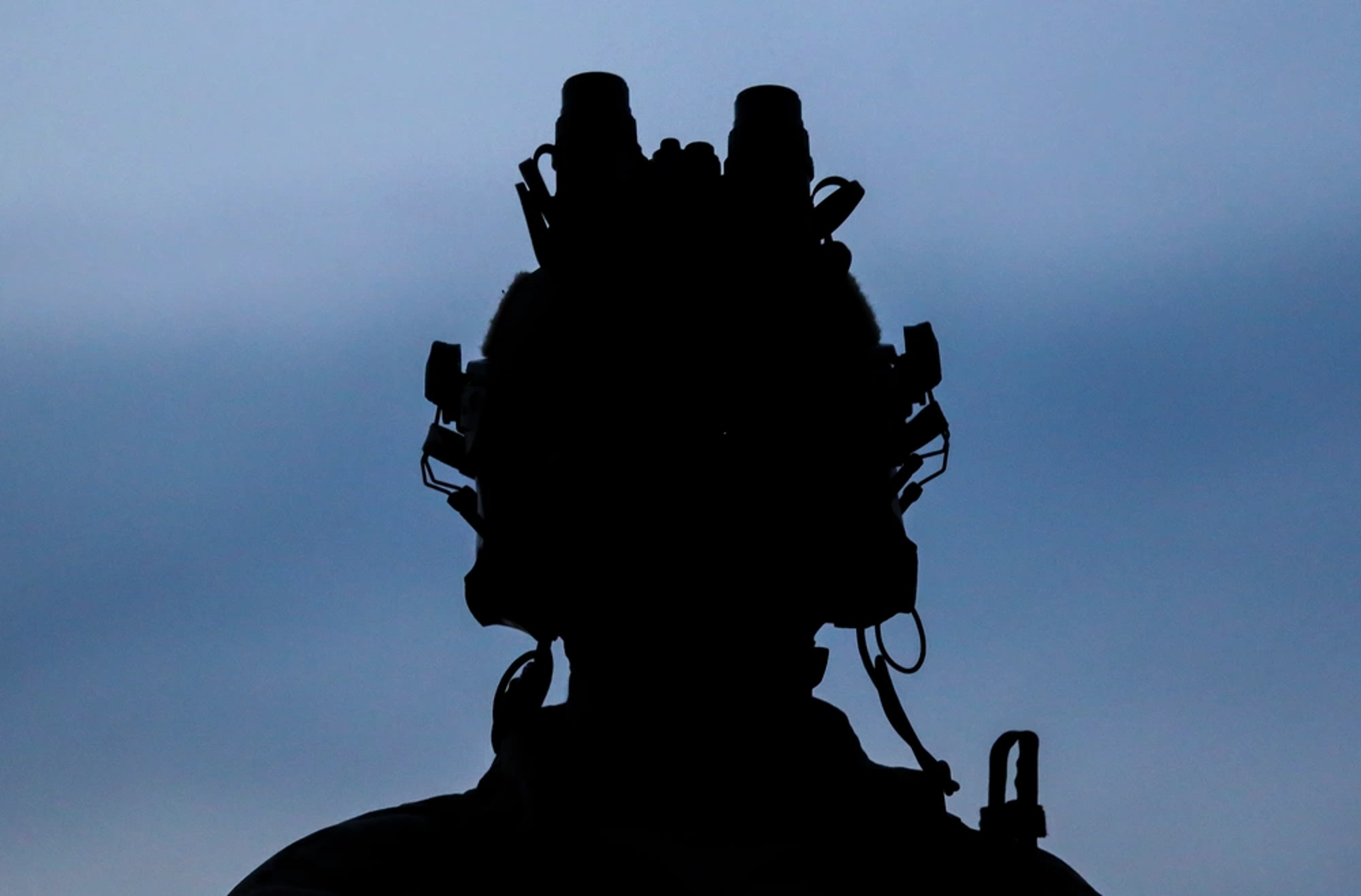 Silhouette of USAF tactical air control party airman's helmet.