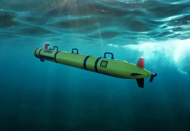 REMUS 100 Unmanned Underwater Vehicle