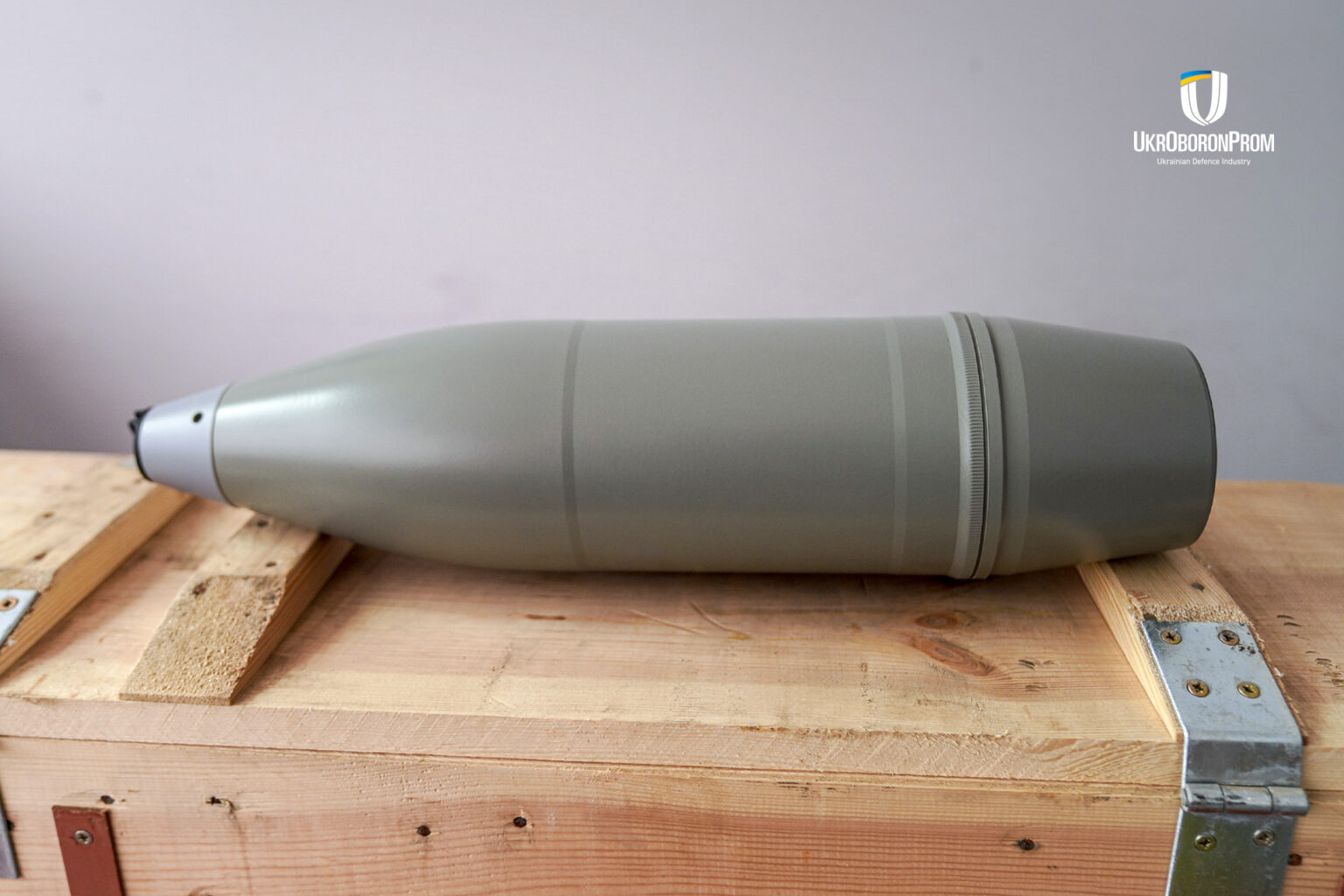 Ukraine Military Receives First Domestic 122mm Artillery Shells