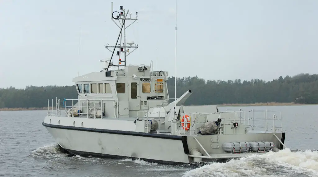 24-meter fast mortar vessel