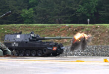The South Korean K9 Thunder conducting test firing at a testing facility in South Korea.
