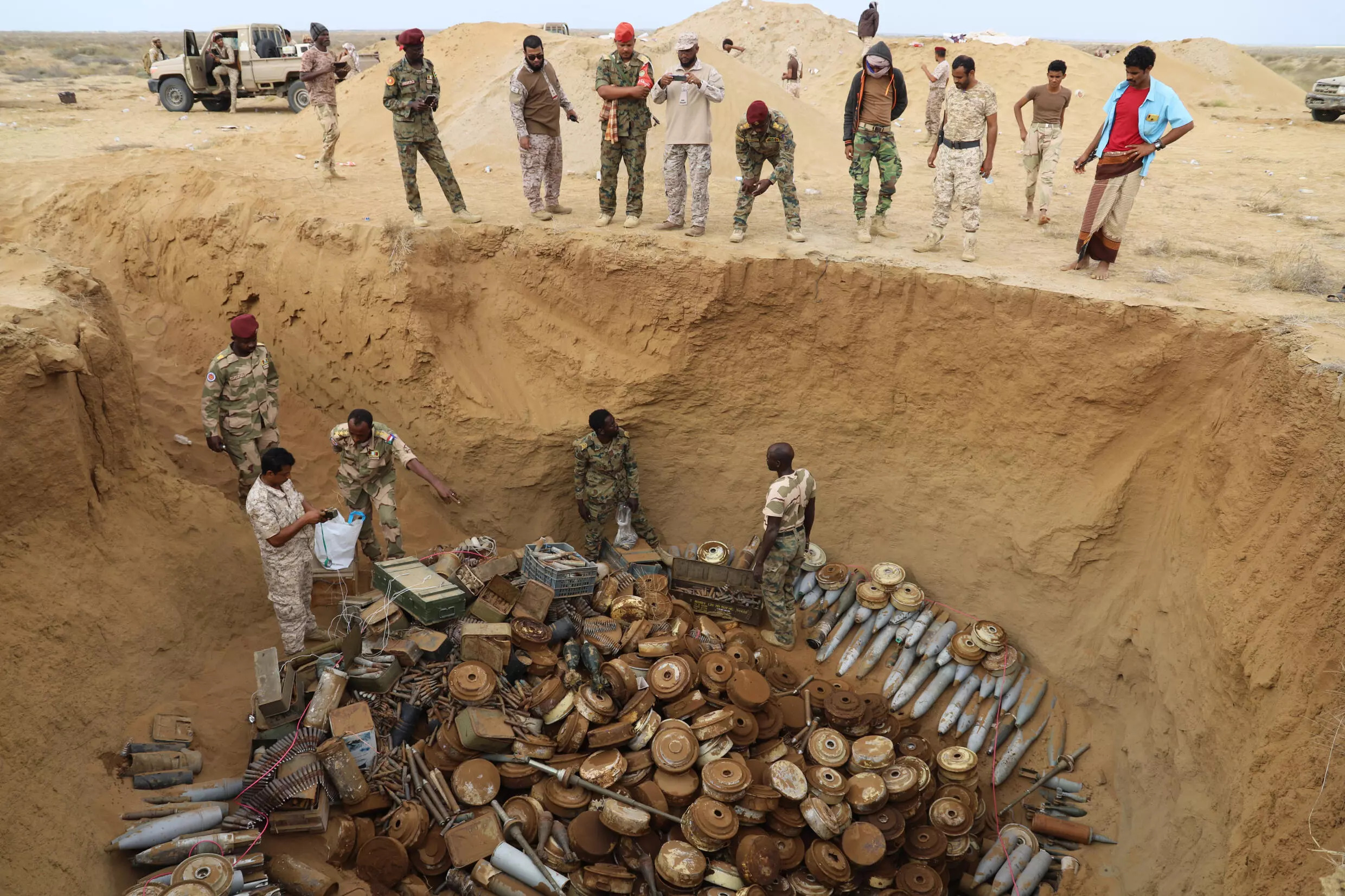 A joint Saudi-backed Sudanese-Yemeni military team removes and deactivates some 5,000 landmines on January 30, 2021 in Yemen's northern coastal town of Midi
