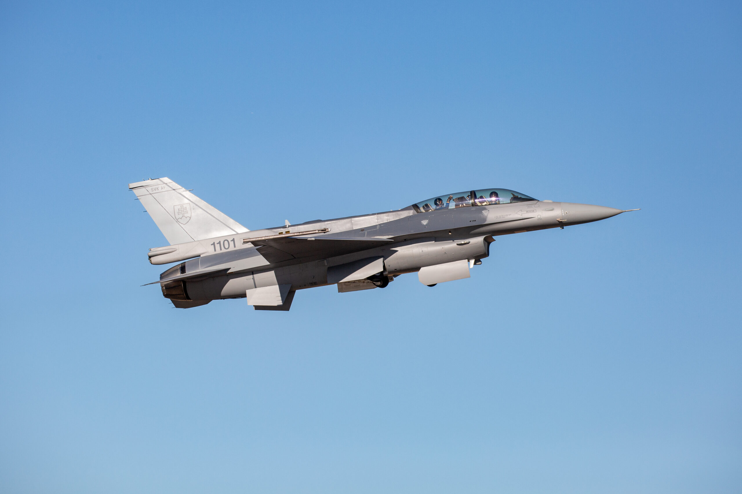 Lockheed Martin dodáva Slovensku prvé dve F-16