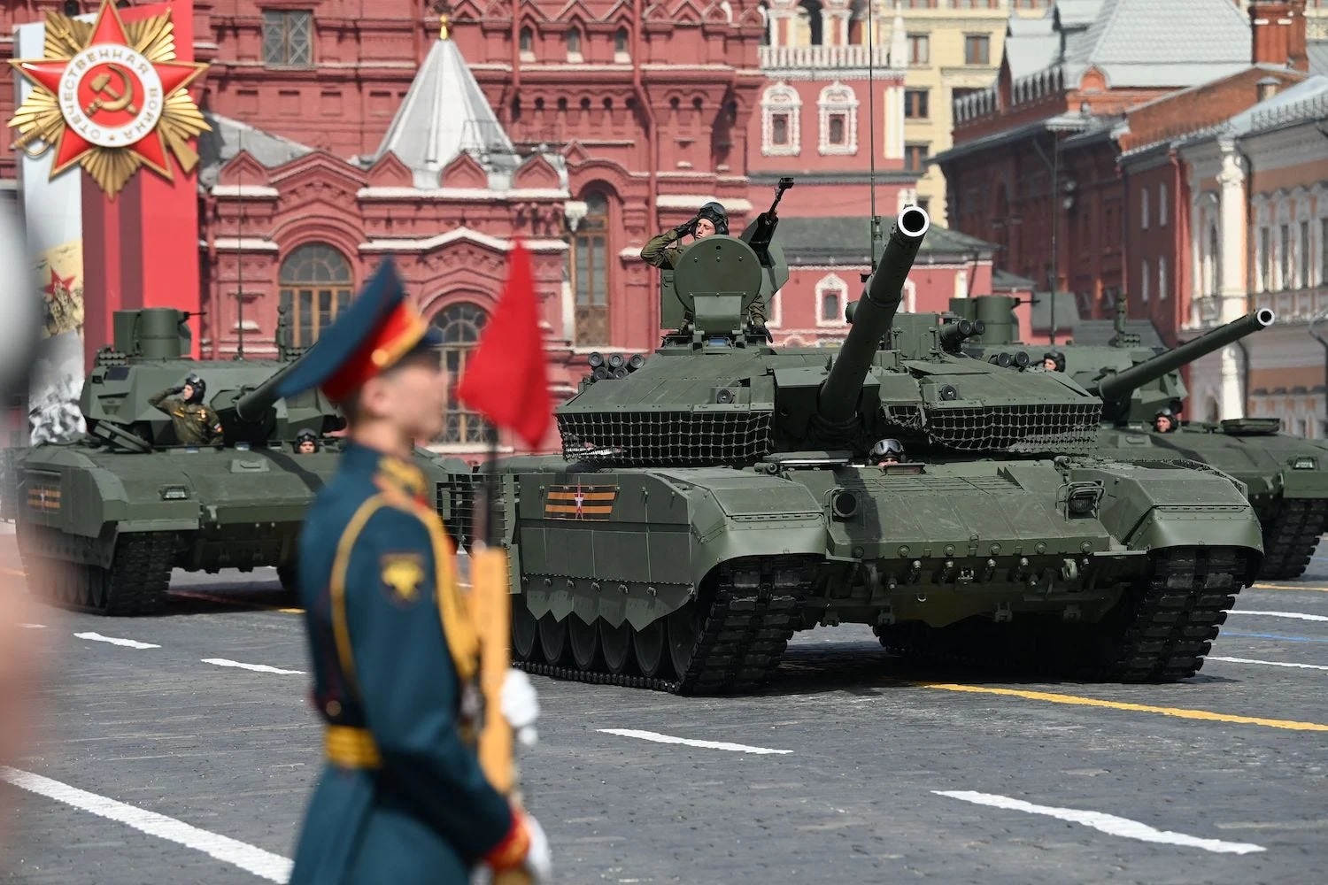Russian T-90M and T-14 Armata tanks
