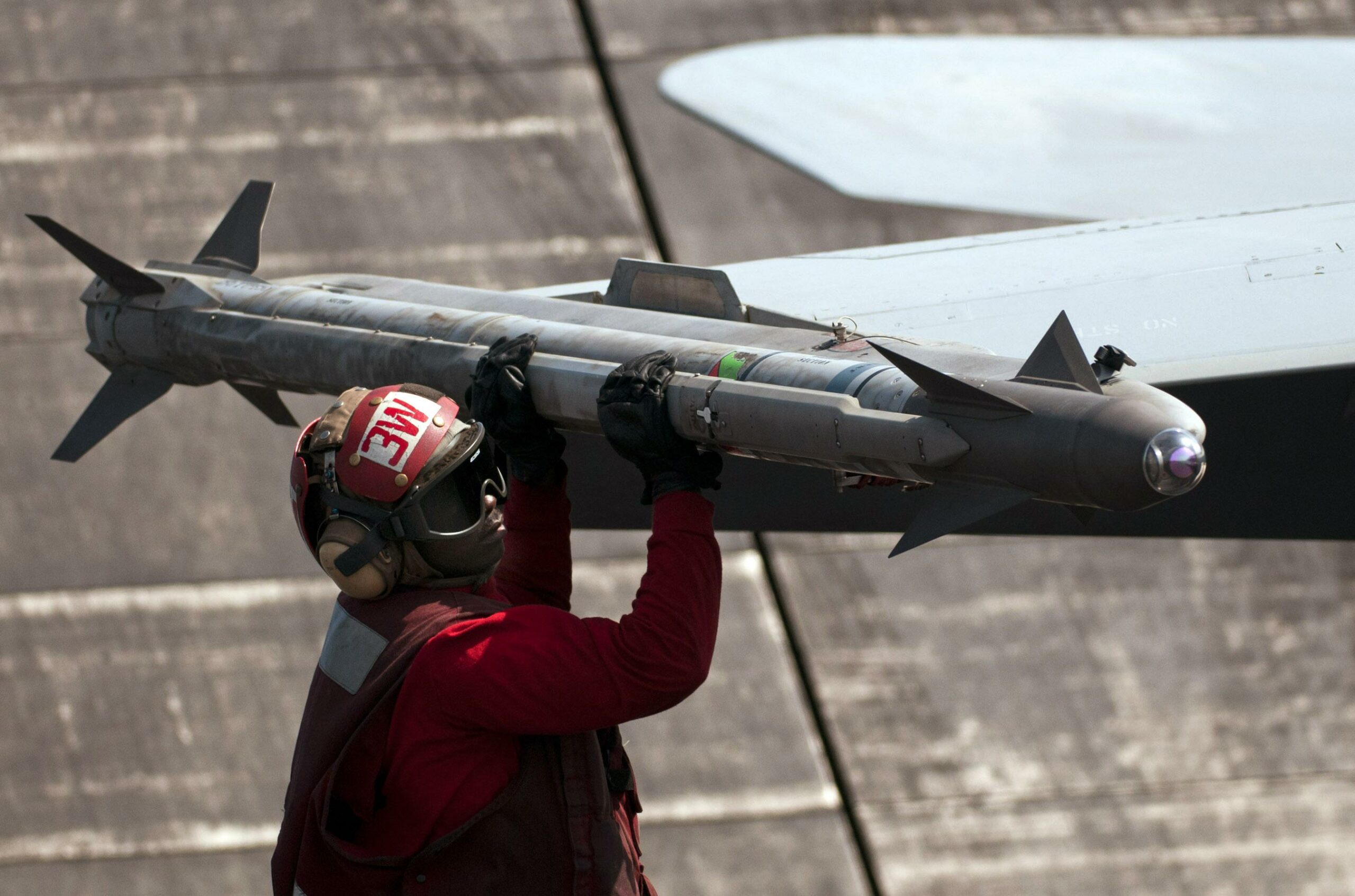 US Approves AIM-9X and Hellfire Missile Deals for NATO Allies
